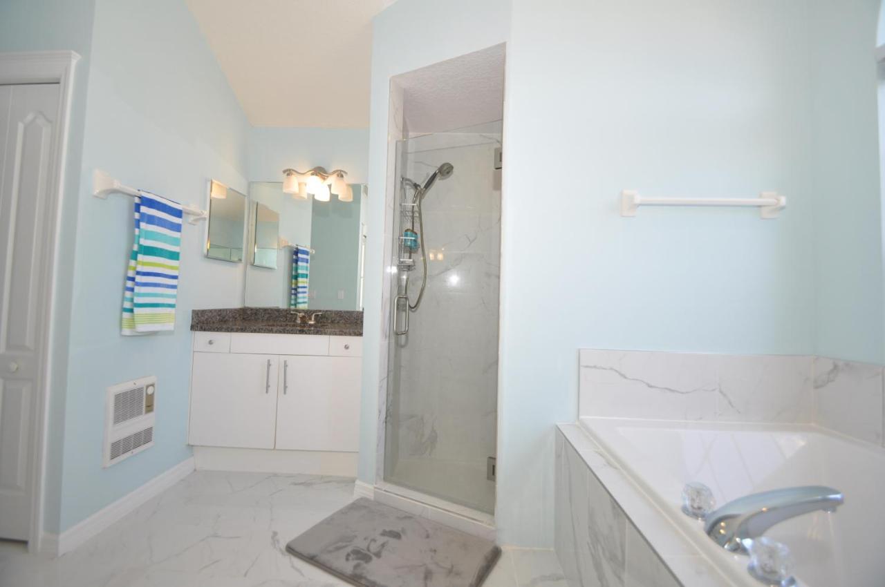 Sunset Bay Beautiful Pool Home - Bring Your Boat Or Jet Ski - Canal With Dock- Sleeps 10 - 4 Bd Palm Coast Exterior foto